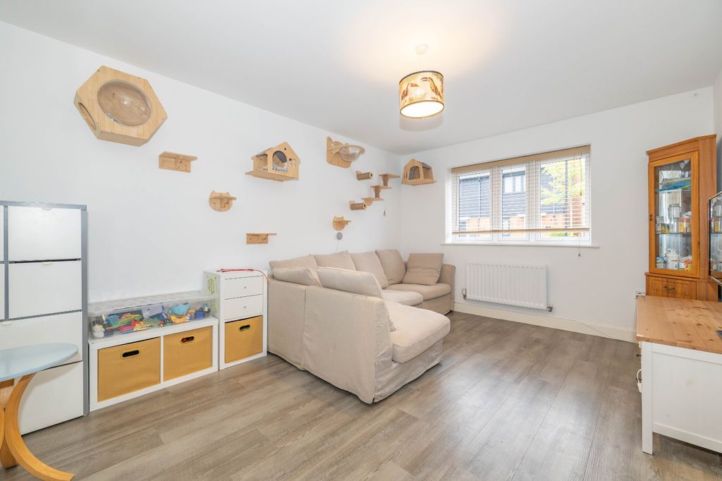 Property photo 3 of 15 Picture 3