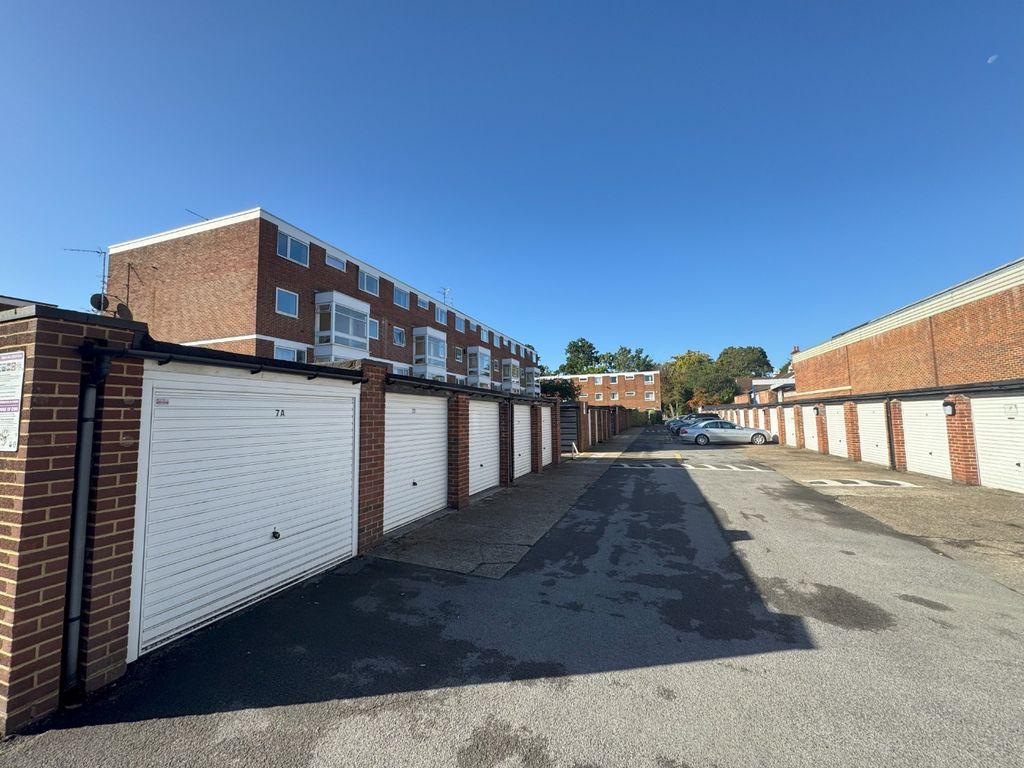 Property photo 3 of 17 690263