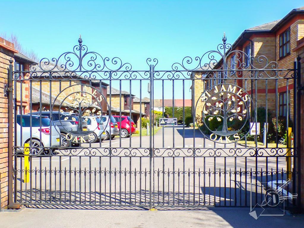 Property photo 3 of 25 The Gate House