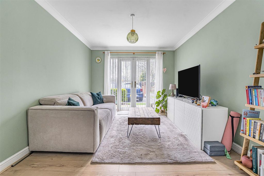 Property photo 2 of 17 Living Room