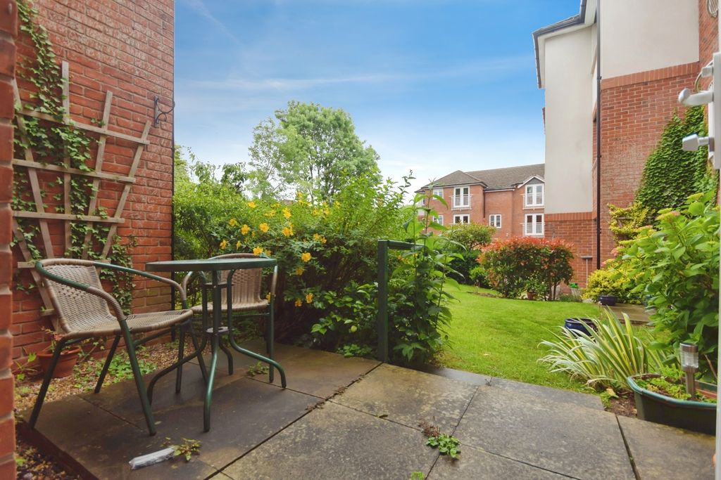 Property photo 1 of 11 Patio