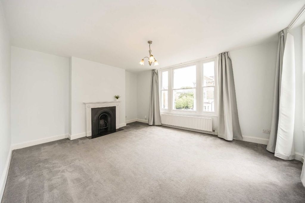 Property photo 2 of 4