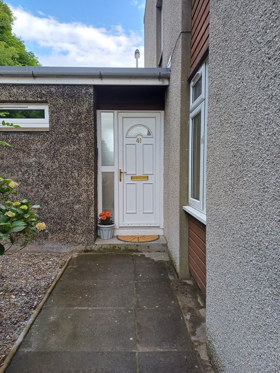 Property photo 1 of 12