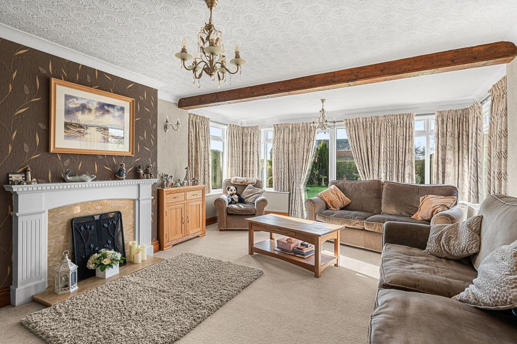 Property photo 2 of 41