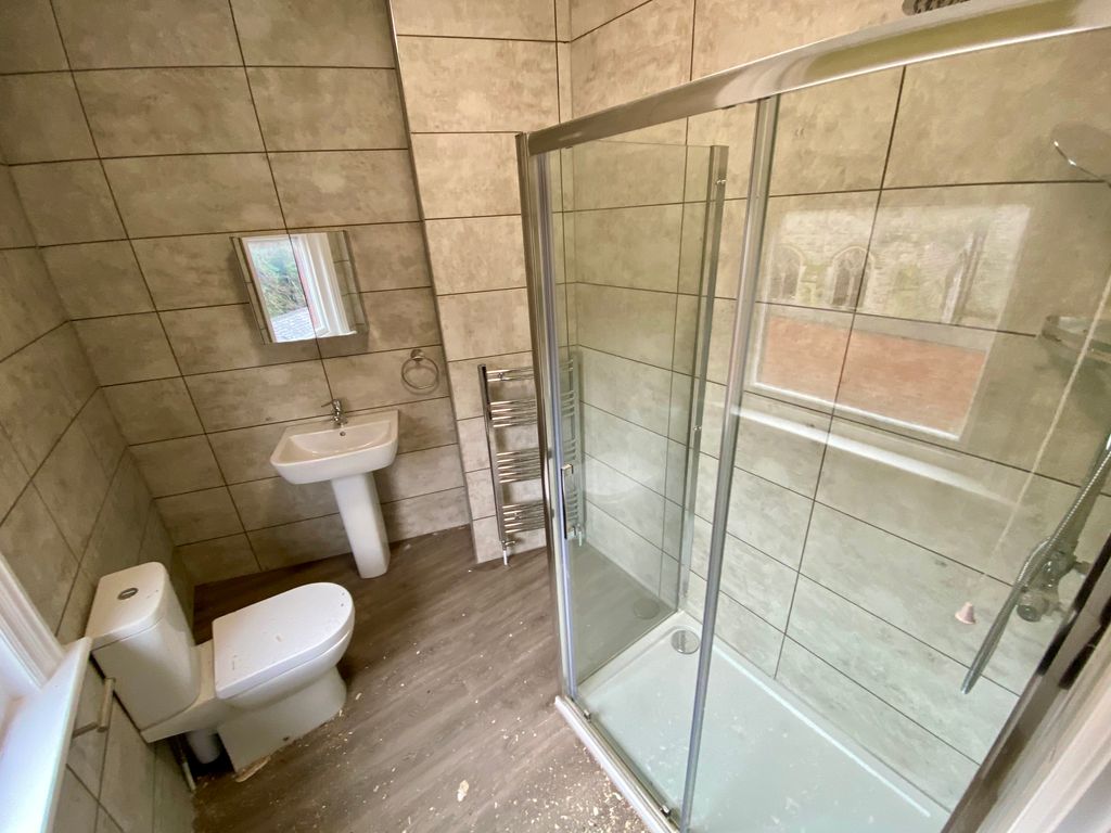 Property photo 3 of 3