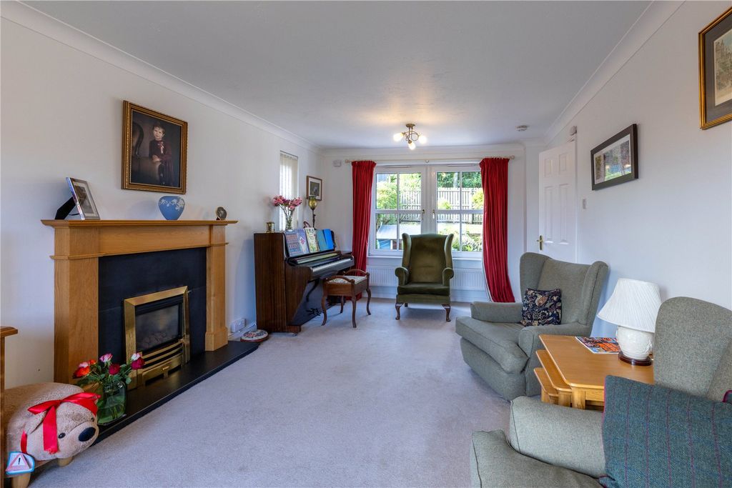 Property photo 3 of 26 Picture No. 04