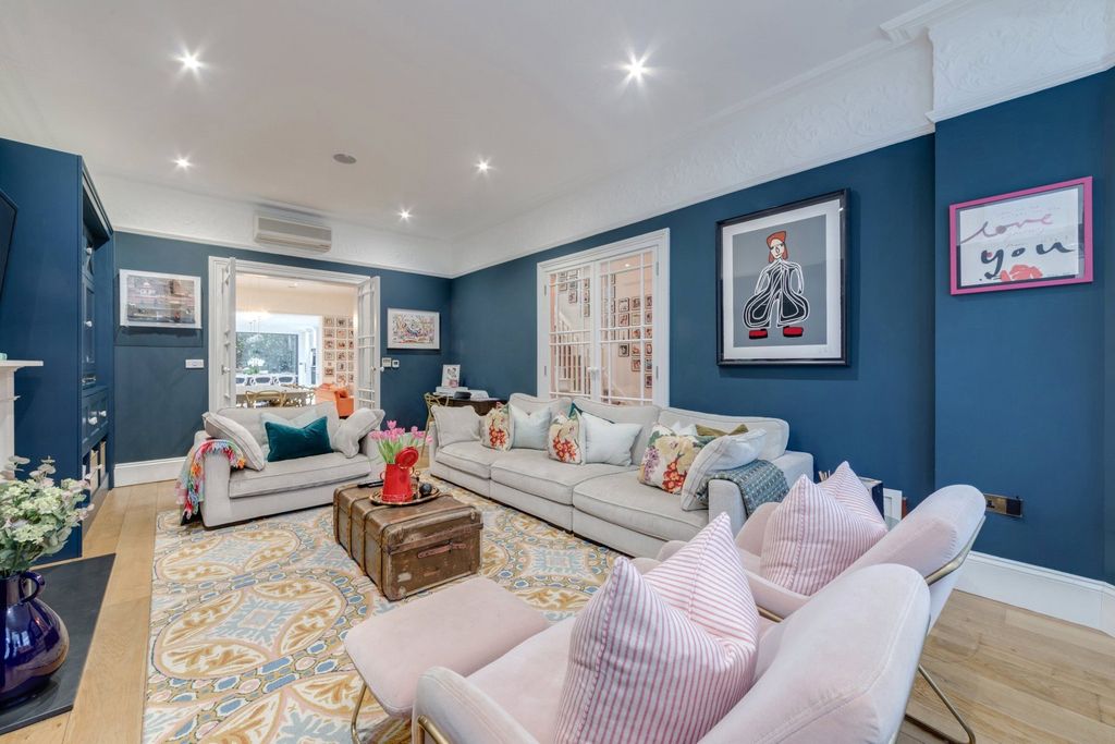 Property photo 2 of 13 Picture No. 20