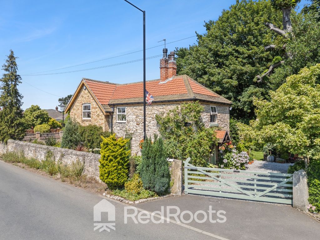 Property photo 2 of 39 5274902