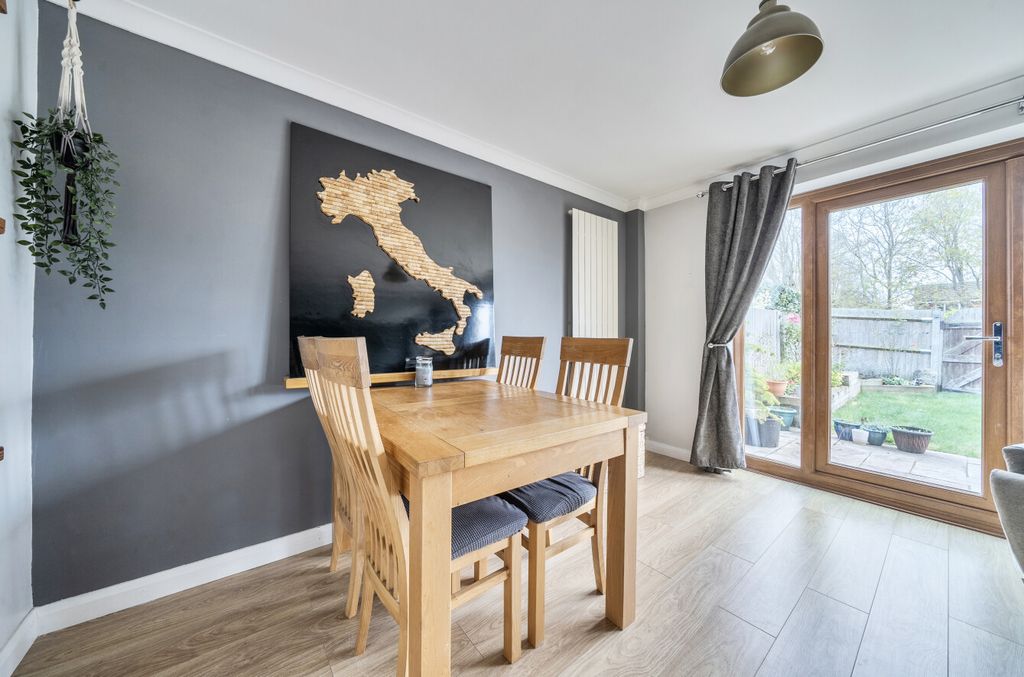 Property photo 3 of 21 1383920-19-691F3c...