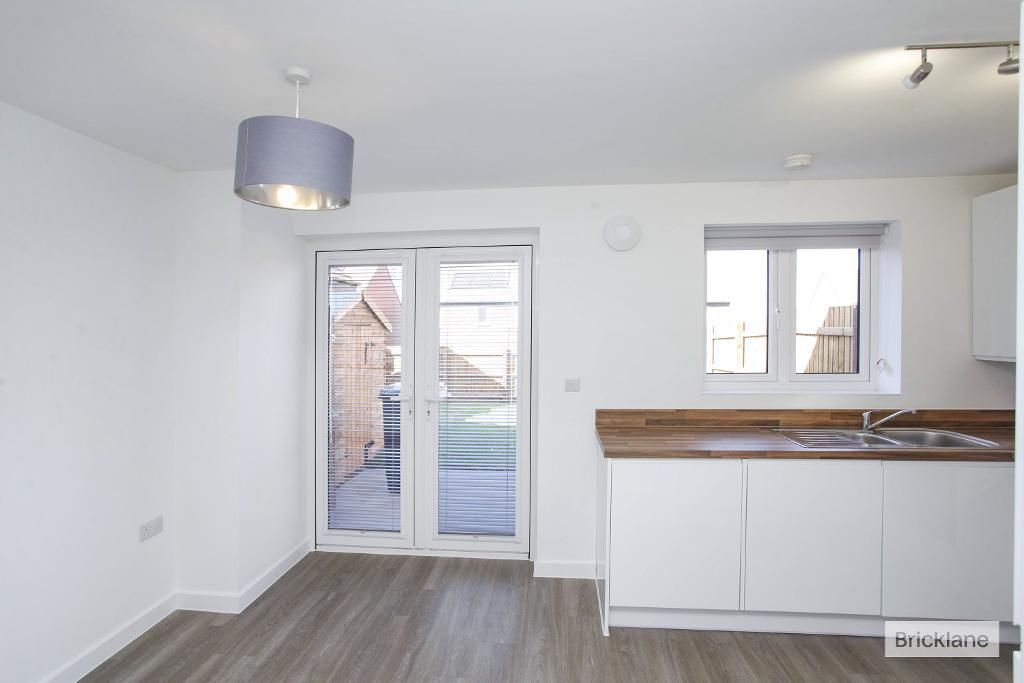 Property photo 3 of 13 Dining Area