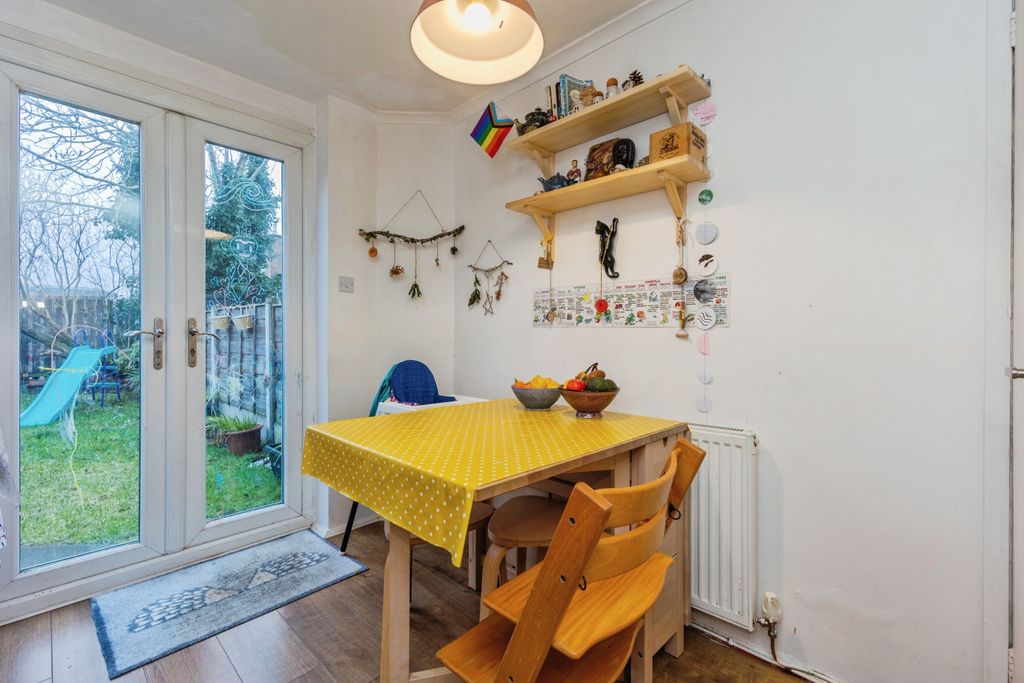 Property photo 3 of 15