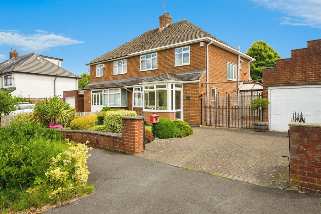 Property photo 1 of 17