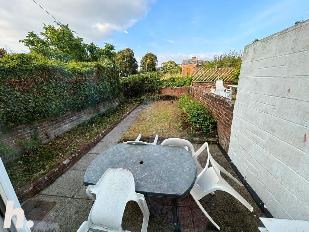 Property photo 3 of 9