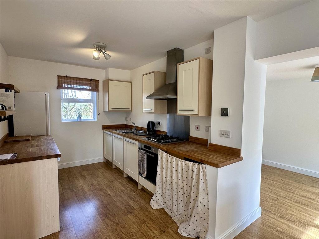 Property photo 3 of 18 Image00008.Jpeg