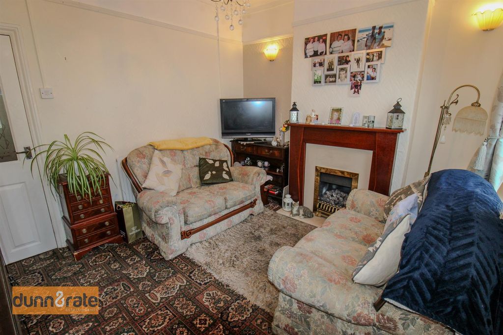 Property photo 3 of 14 Img_9952.Jpg