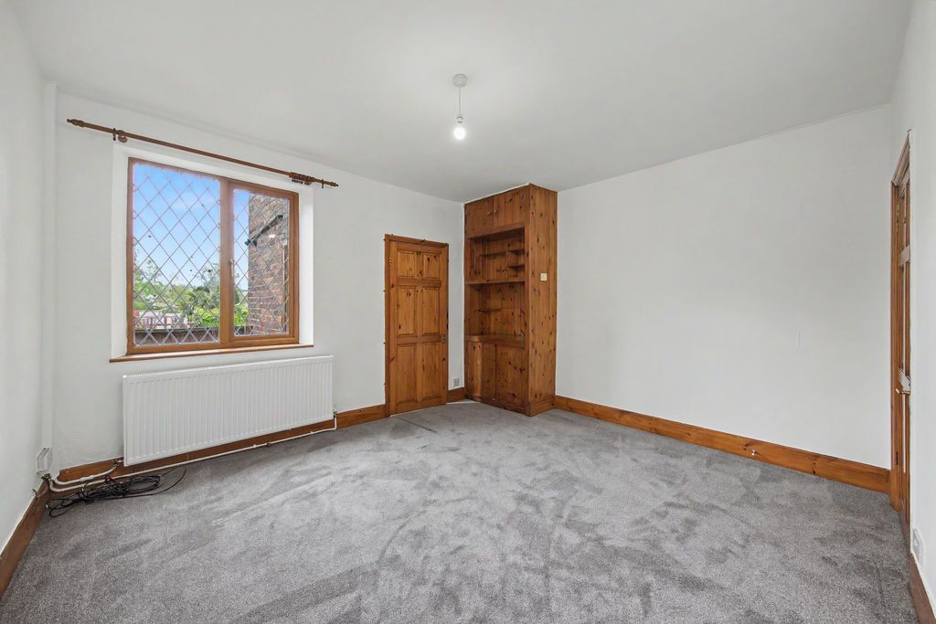 Property photo 3 of 19 Dining Room