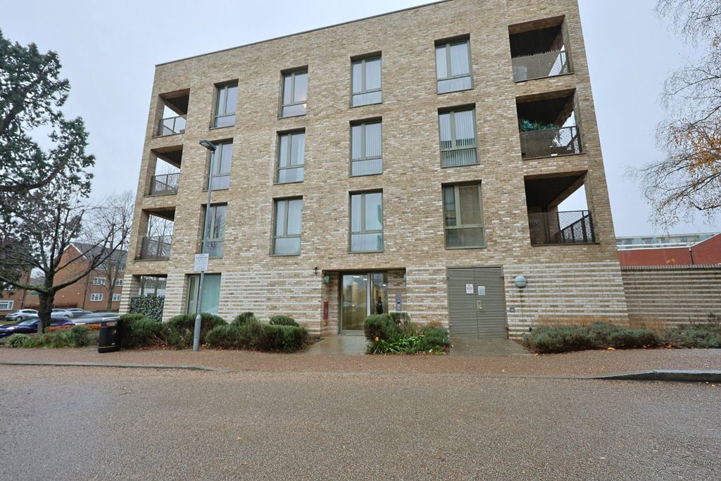 Property photo 1 of 10