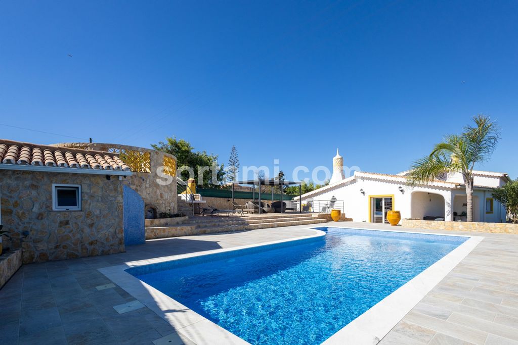 Property photo 1 of 44