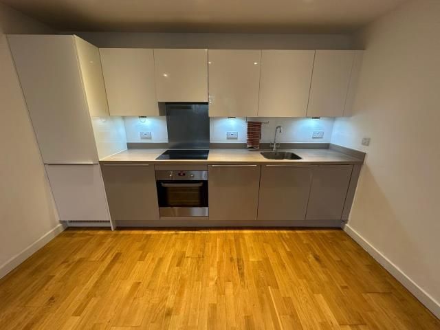 Property photo 1 of 7 Kitchen