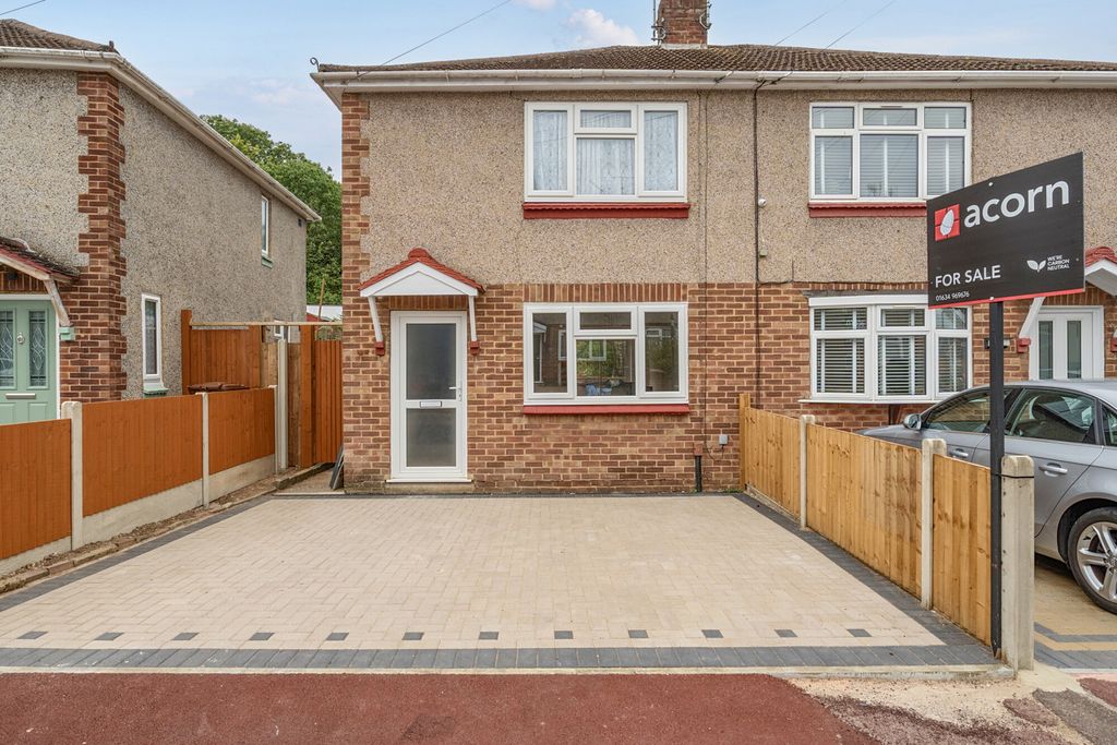 Property photo 1 of 15 External
