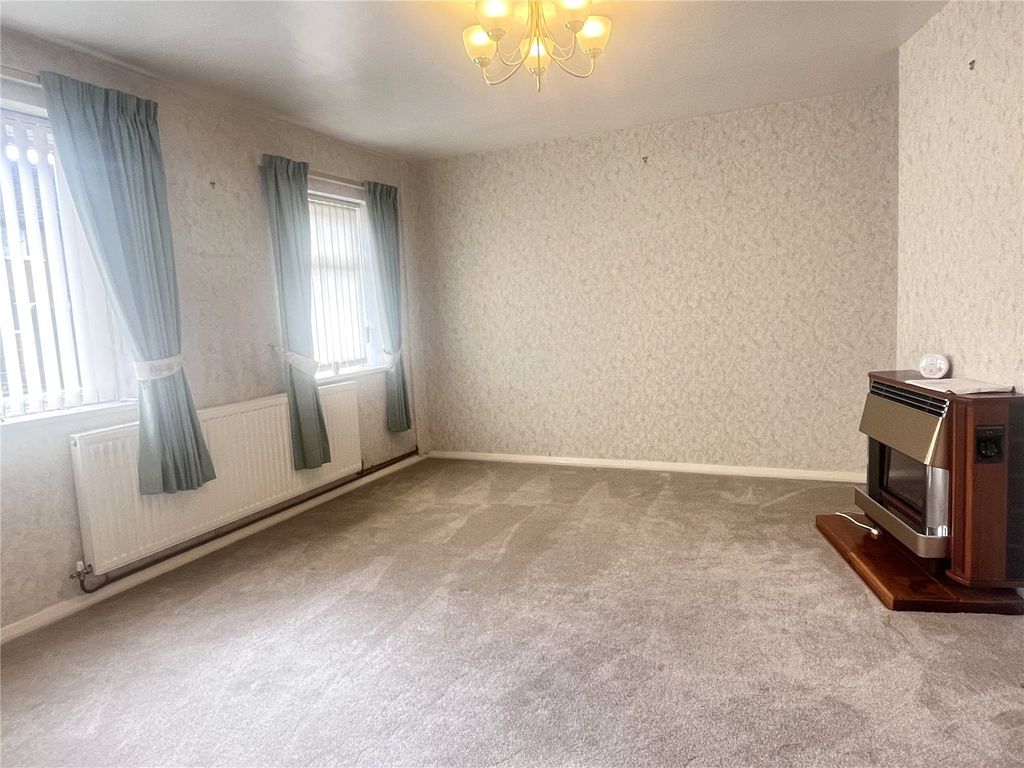 Property photo 3 of 19 Picture No. 03