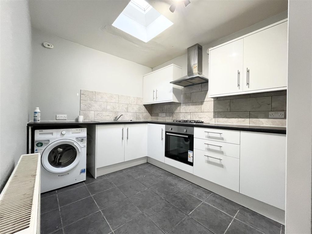 Property photo 1 of 6 Qiqnh9Jnhu-Pg-Sb0Dwsea.Jpg