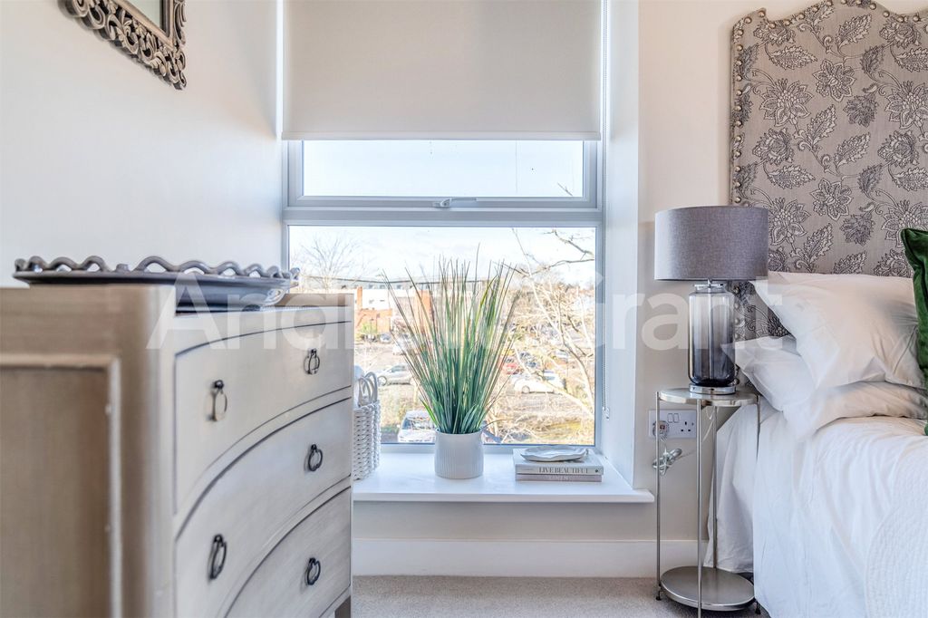 Additional image 24 of 2 bed flat to rentOrchard House, 2 Victoria Square, Droitwich WR9