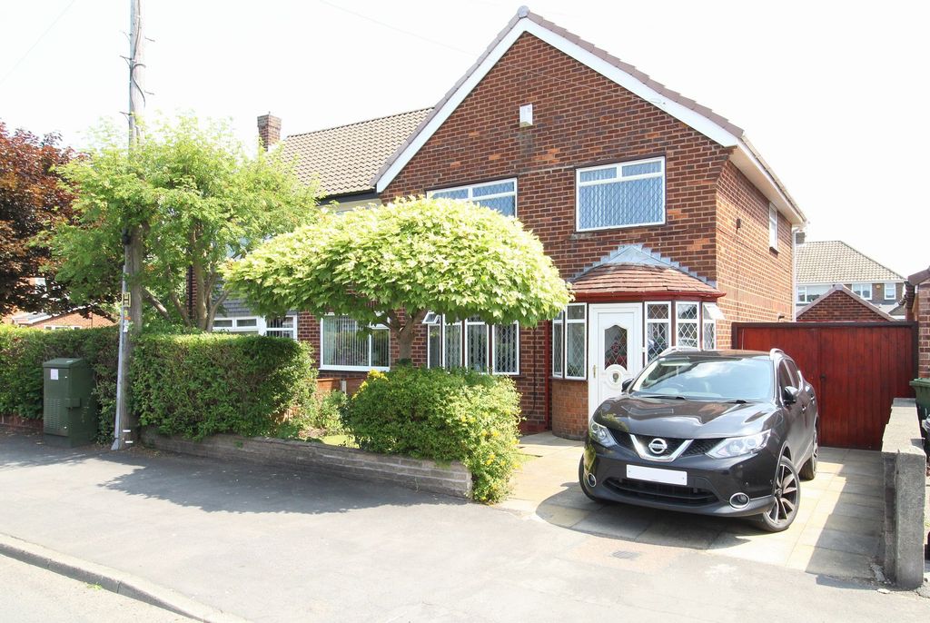Property photo 1 of 28