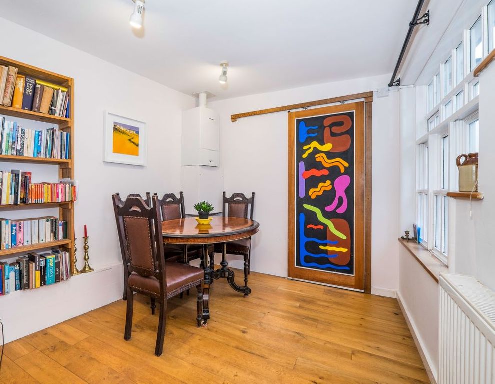 Property photo 3 of 6 Dining Area