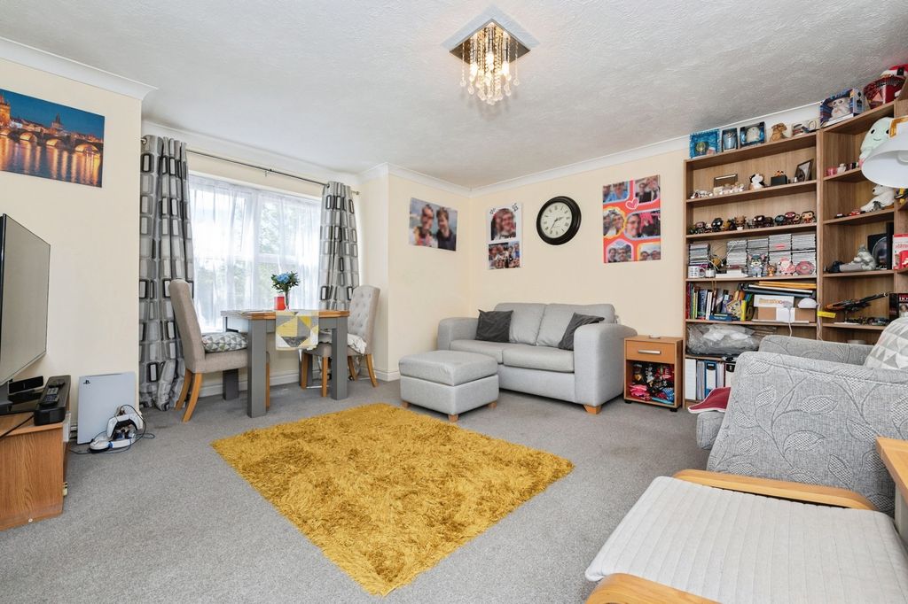 Property photo 3 of 15 Pbox-Img.Jpg
