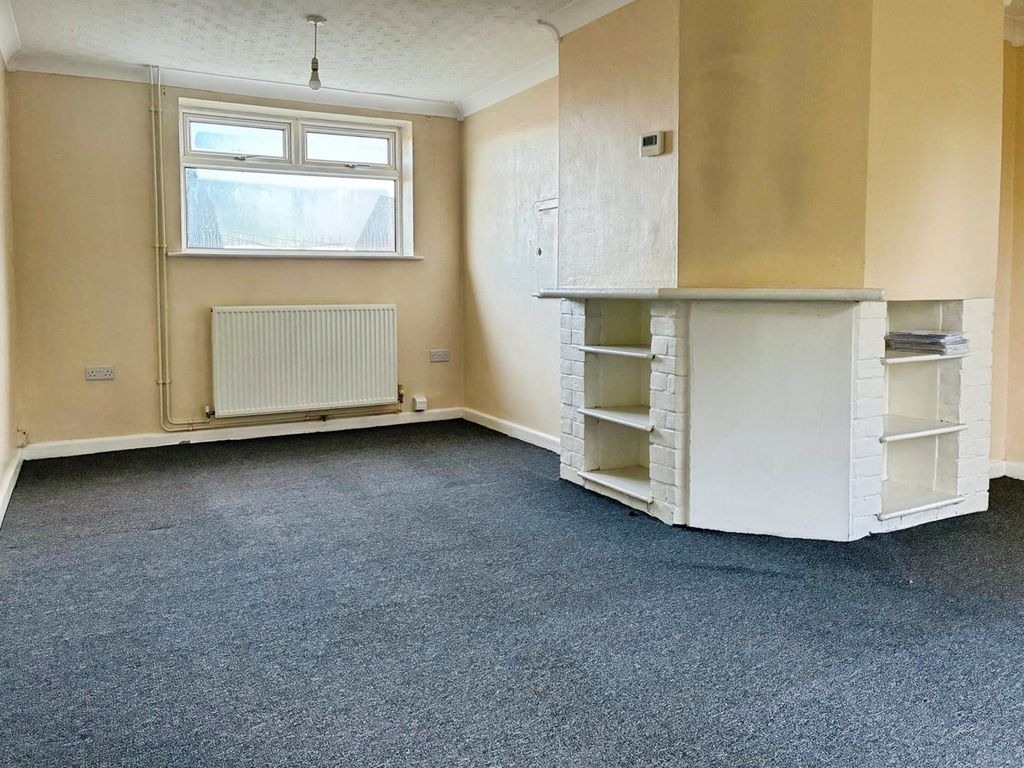 Property photo 3 of 19