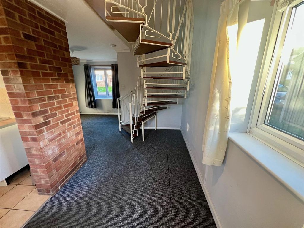 Property photo 3 of 10 Dining Area.Jpg