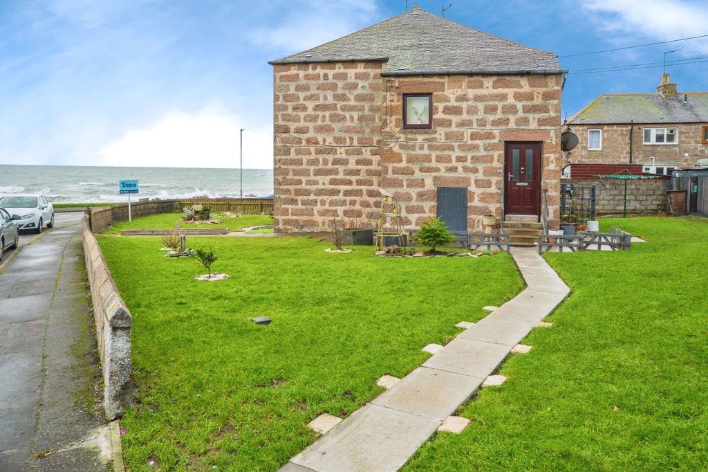 Property photo 1 of 19 Garden &amp; Sea View
