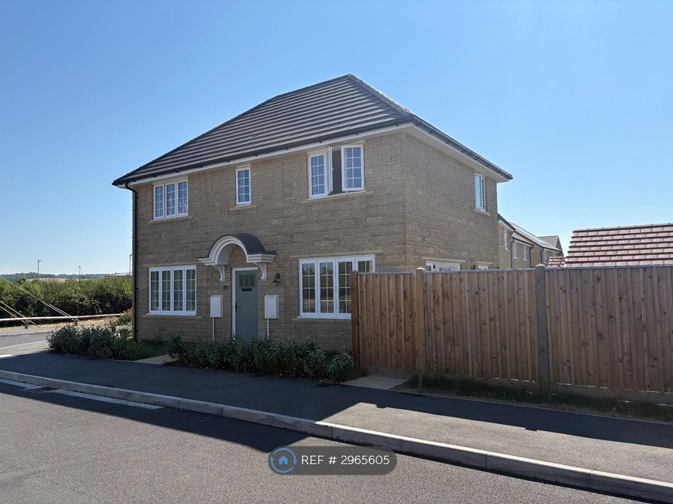 Property photo 2 of 21