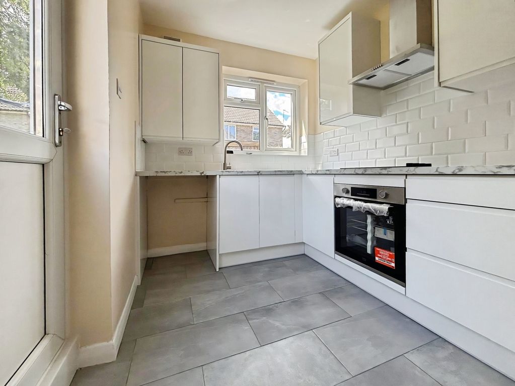 Property photo 3 of 6 d8F52522-Photo-20...