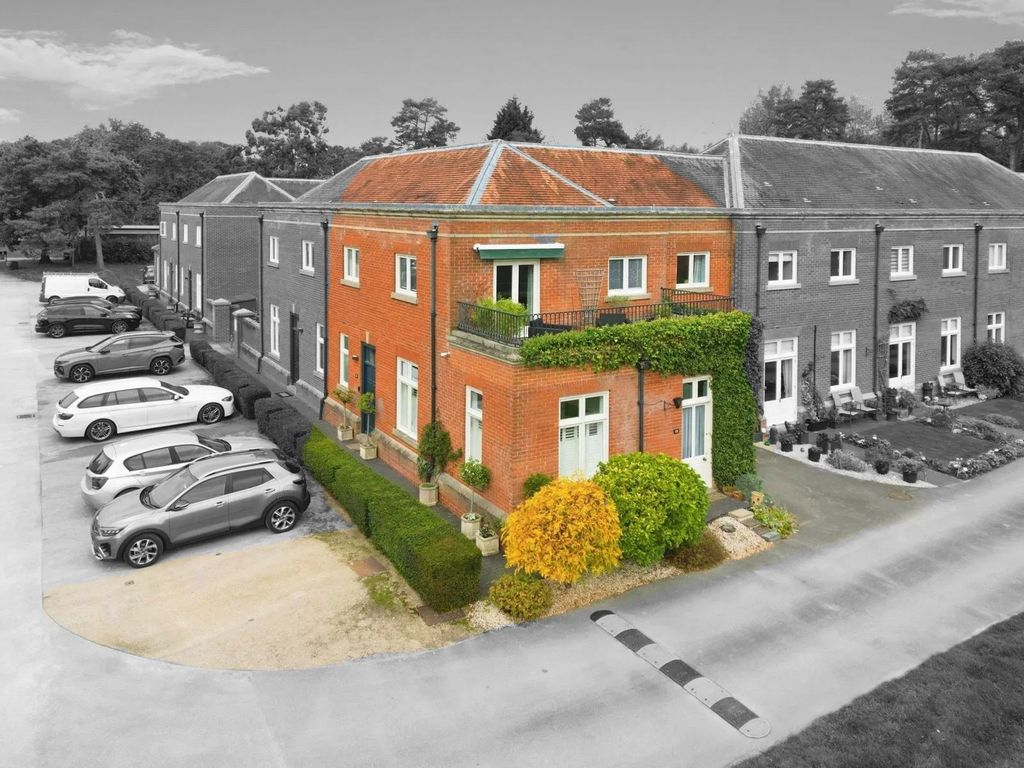 Property photo 1 of 27