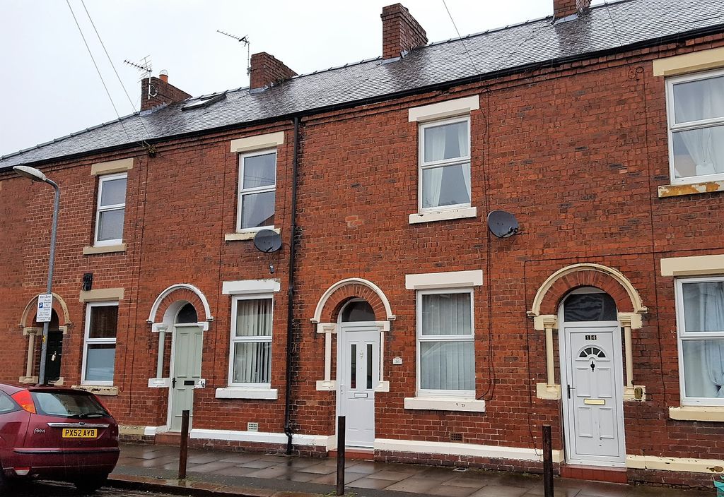 Property photo 1 of 8 2 Bedroom House For Rent