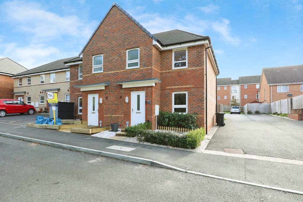 Property photo 1 of 16 Front