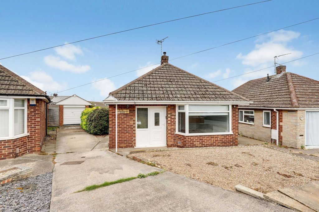 Property photo 1 of 21