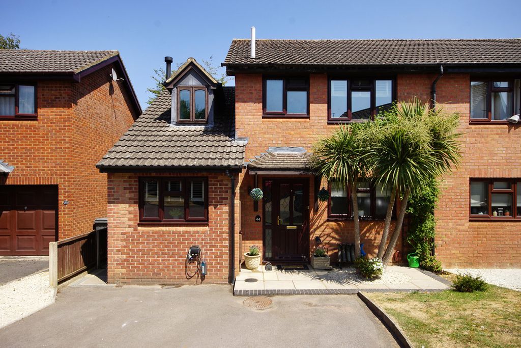 Property photo 1 of 21