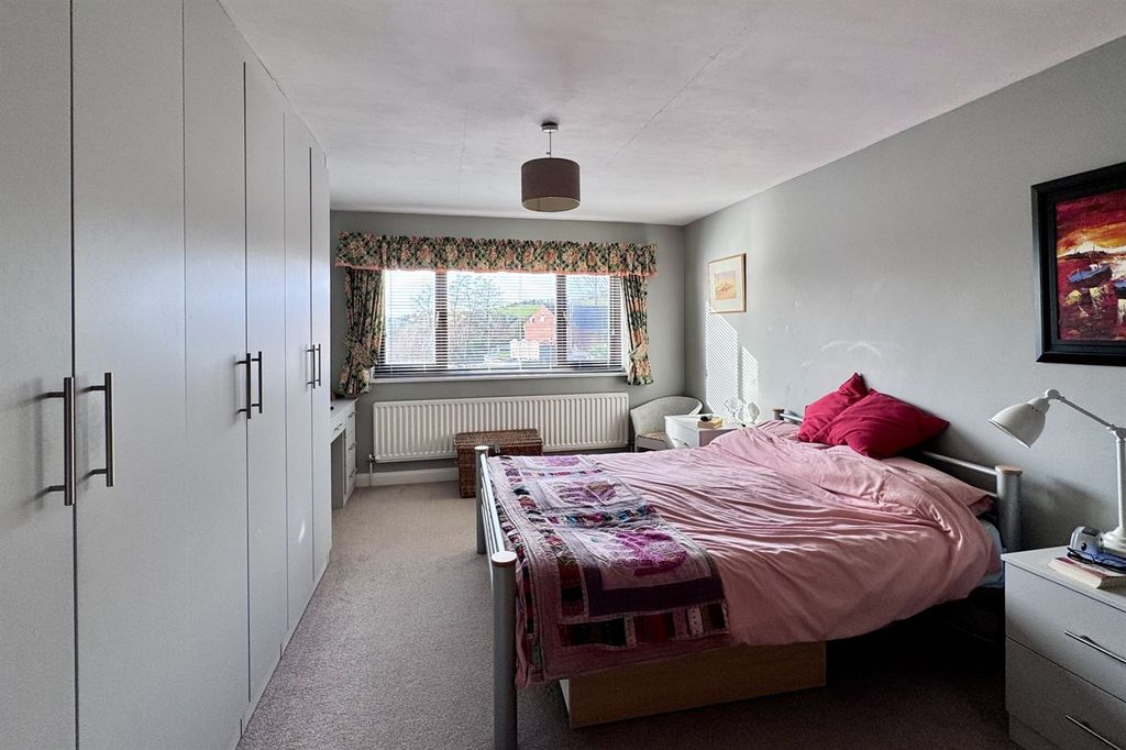 Additional image 17 of 5 bed detached house for saleHaywards Close, Glossop SK13