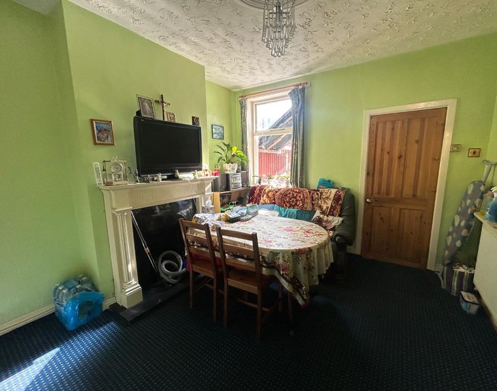 Property photo 3 of 5