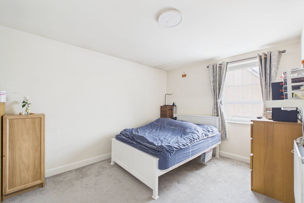 Additional image 12 of 4 bed detached house for saleAlexander Way, Leighton Buzzard LU7
