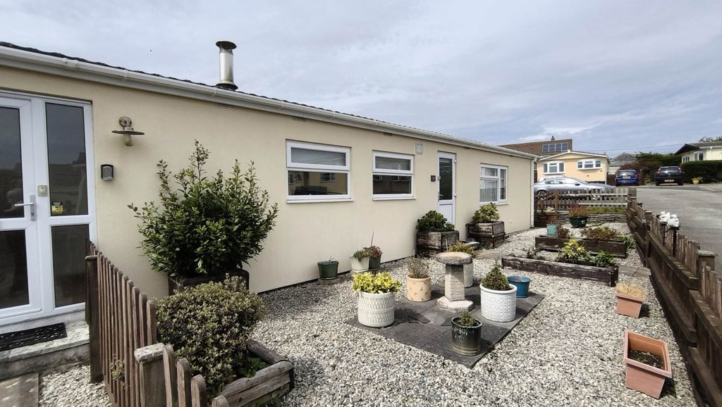 Property photo 2 of 19