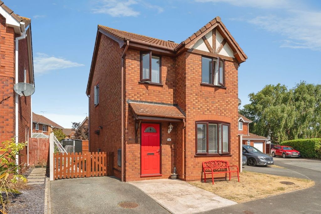 Property photo 1 of 16