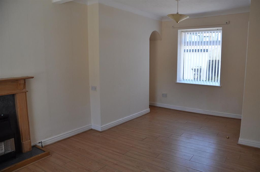 Property photo 3 of 17 Image