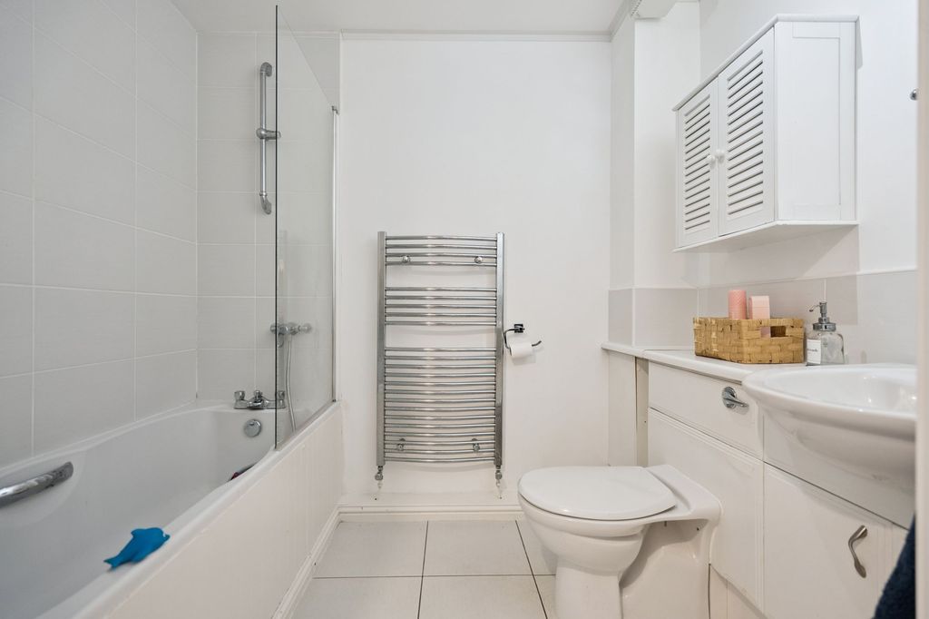 Additional image 13 of 2 bed flat for sale3 Blenheim Court, Stirling FK9