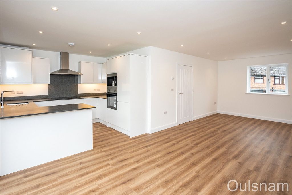 Property photo 3 of 21 Picture No. 04