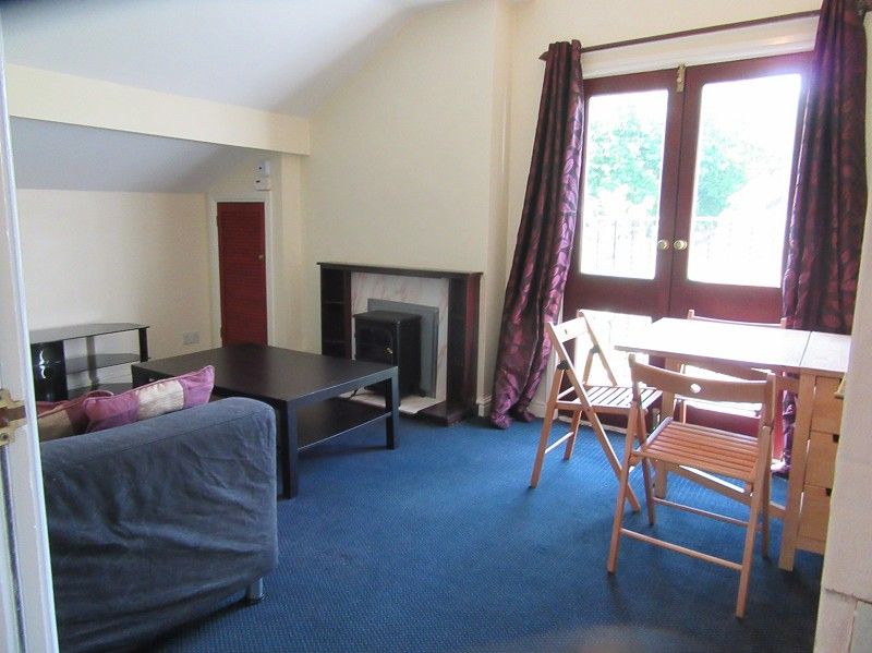 Property photo 2 of 8 Living Room