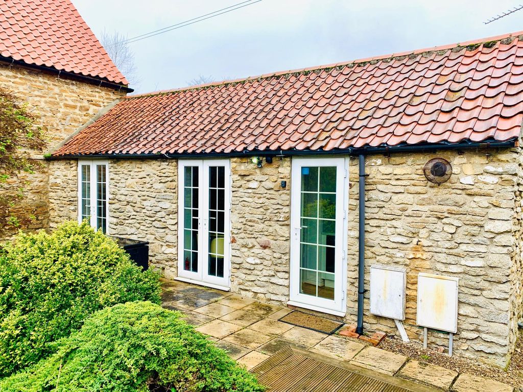 Property photo 1 of 5 Front